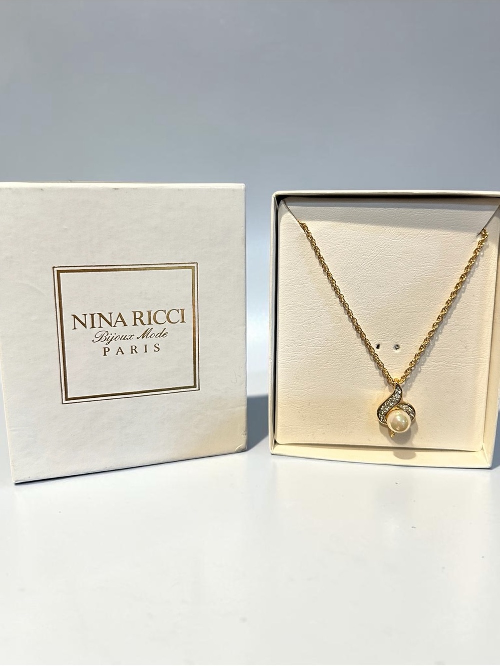 Nina Ricci Bijoux Mode Paris Pearl Pendant Necklace